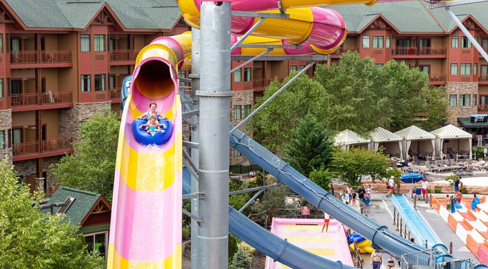 Wilderness at the Smokies, United States